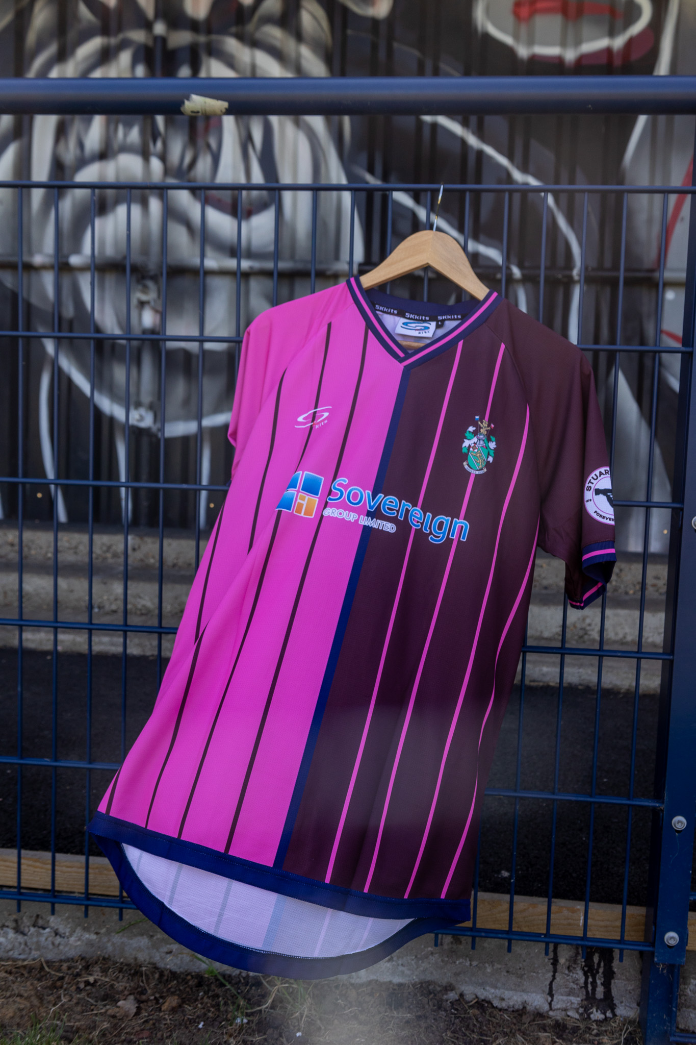 Corinthian-Casuals Home Kit 26-27